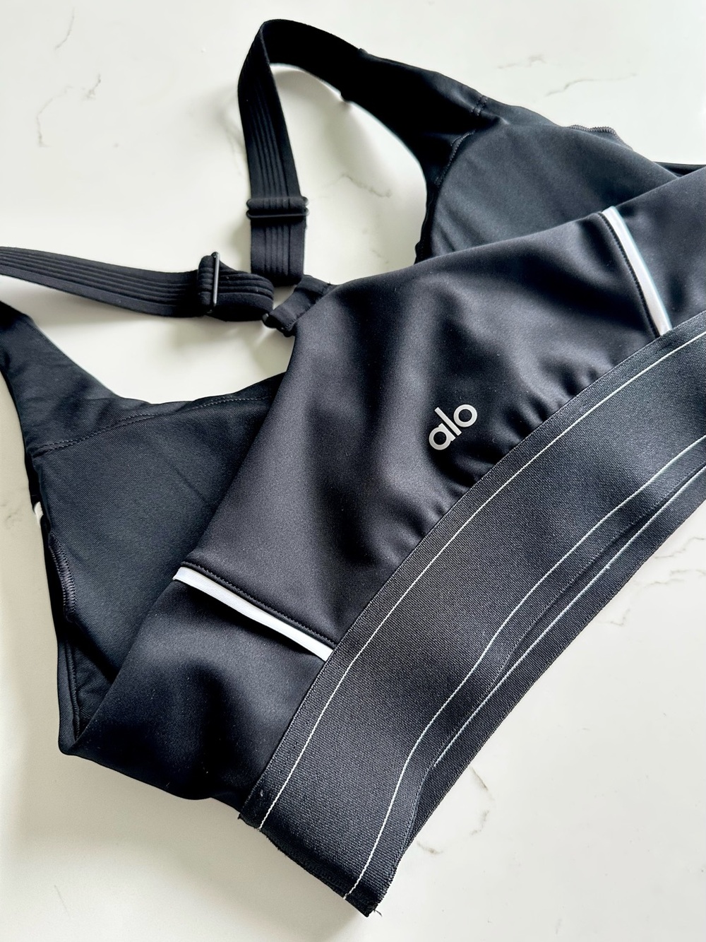 NWOT Alo Yoga Airlift Suit Up Bra - Picture 6 of 7